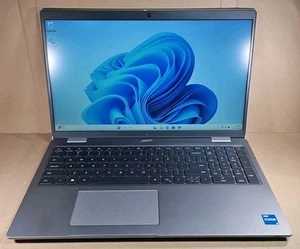 Dell Latitude 5520, Intel Core i5-1135G7 @ 2.4GHz, 16GB RAM, 500GB SSD, W11 Pro - Afbeelding 1 van 9