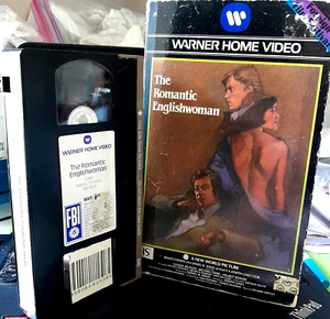THE ROMANTIC ENGLISHWOMAN '75/1981 First Edition WARNER BIG BOX Gatefold vhs HTF - Picture 1 of 3