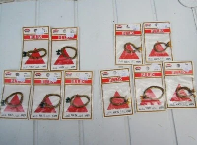 Model Power 15 green 383 bulbs  plus 15  amber 384 bulbs NOS in packaging - Image 1 of 3