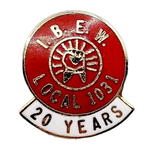 Broche prendedor de solapa de metal esmaltado conmemorativo IBEW Local 1031 20 años de servicio - Imagen 1 de 14