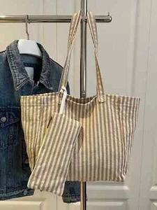 Extra Large Beach Bag for Women with Zipper Waterproof Beach Tote Bags with Zip - Picture 1 of 32