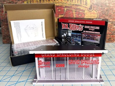 1/64 SCALE, MR. NORMS GRAND SPAULDING DODGE SHOWROOM DIORAMA ! - Image 1 of 4