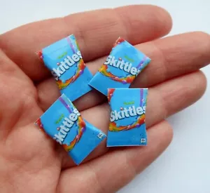DOLLS HOUSE MINIATURE FOOD 1:12 * 4 X SKITTLES BLUE SWEET PACKETS * COMBINED P+P - Picture 1 of 3