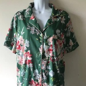 Cupcakes And Cashmere PJ Top Floral Women's Sz L Green Button Front Short Sleeve - Picture 1 of 9