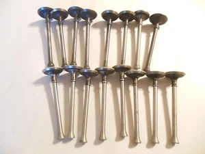 1932 - 1948 Ford Valves Intake & Exhaust 8 Each NOS Ford Script - Bild 1 von 3