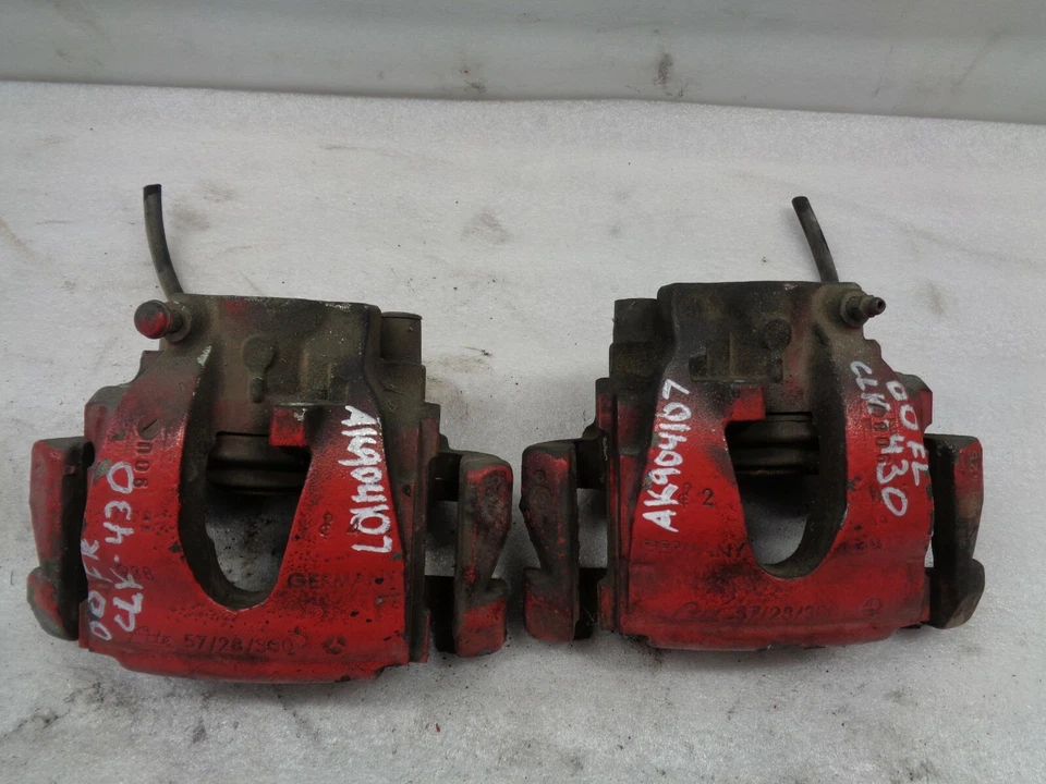 AK904107 98-03 MERCEDES CLK430 PAR PINZAS FRENO DELANTERAS IZQUIERDA Y DERECHA OEM Foto 1 de 4