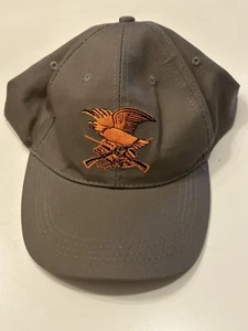 Sombrero NRA LOGO Ajustable Correa Bordado American Eagle Algodón Usado en Excelente Condición GORRA GRIS - Imagen 1 de 6