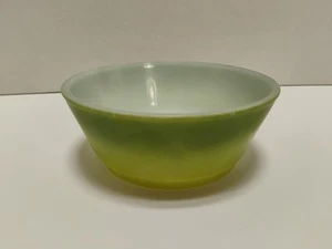Vintage Fire King 4.5in Bowl Two Tone Green Ombre - Picture 1 of 4