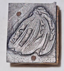 Vintage Printing Letterpress Printer Block Wood Metal Bunch of Bananas - Picture 1 of 3