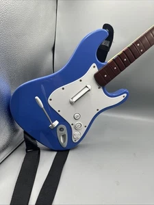 Harmonix Rock Band 3 Chitarra PS3 Fender Stratocaster Blu 97561 RB3 senza Dongle-H - Foto 1 di 3