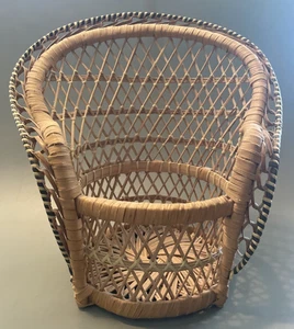 Vintage 8" Mini Peacock Wicker Rattan Chair Plant Stand Holder Planter - Picture 1 of 11