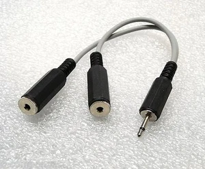 Cavo Sdoppiatore BF con 2 Jack Femmina 2,5 Mono + 1 Jack Maschio 2,5 Mono - Picture 1 of 1