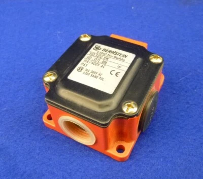 Amber Limit Switch SN2-SU1Z HW / 603.3371.006 / 10A/400V / NEW - Image 1 of 4