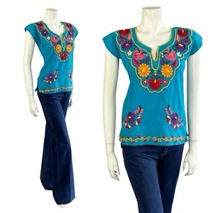VTG 60S 70S BLUE RED ORANGE PINK RED GREEN MEXICAN FOLK EMBROIDERED FLORAL TOP 8 - Picture 1 of 10
