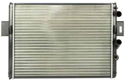 Radiatore acqua per Iveco Daily 1985>1999 - Immagine 1 di 2