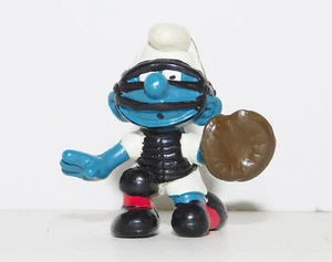 Statuina vintage Puffo Schleich PVC Peyo Baseball Catcher Hong Kong 1981 - Foto 1 di 4