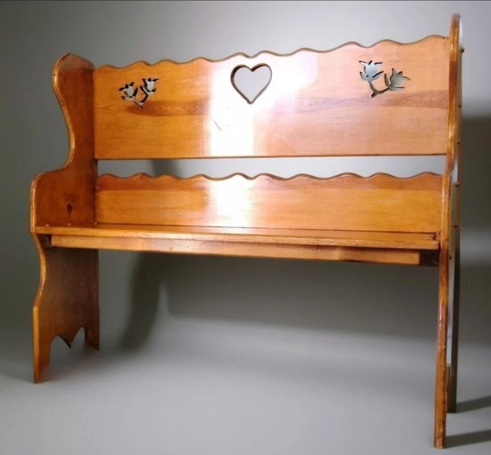 Banco de entrada pequeño de madera maciza hecho a mano 41" L corazón de tulipán recorte planta soporte mesa Foto 1 de 4