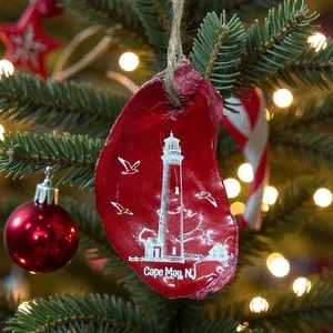 Cabo Grabado Láser May NJ Faro Oyster Shell Rojo - Arte y Regalo Náutico - Imagen 1 de 7