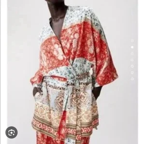 NWT zara satin patchwork kimono top XS-S 7933/148 - Picture 1 of 5