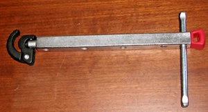 Milwaukee 1.25" Basin Wrench with Telescoping Handle 48-22-7001 - Picture 1 of 4