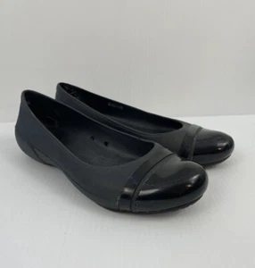 Zapatos planos de ballet Crocs con puntera sin cordones negros informales cómodos para mujer 10 - Imagen 1 de 8