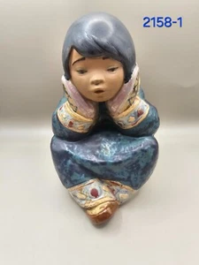 Lladro, 2158, "Pensive Eskimo Girl", 1985-2017, Retired, Excellent - Picture 1 of 5