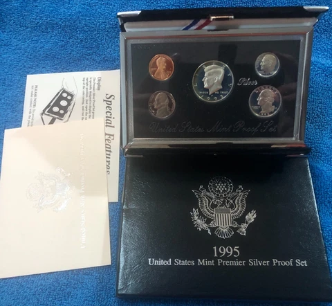 1995 PREMIER SILVER U.S. Proof set with box, case and COA Cover