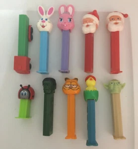 LOT OF 10 Footed Pez Dispensers - Picture 1 of 6