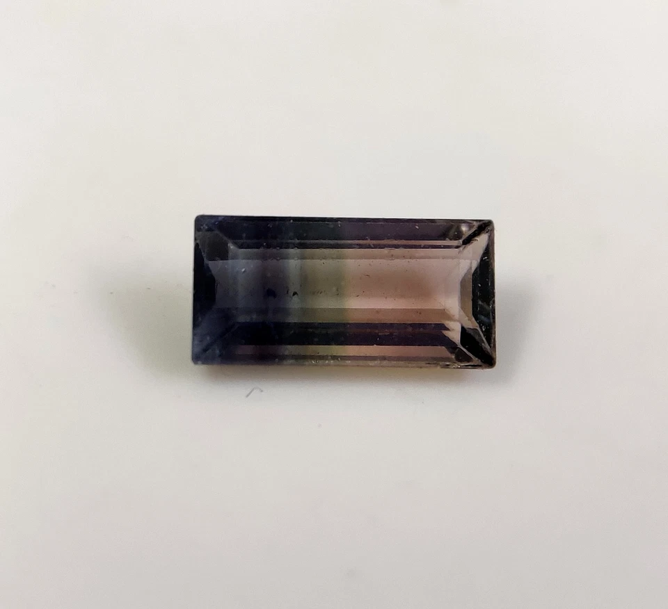 Piedra preciosa natural de corte baguette de turmalina bicolor, tamaño 5,40x10,60x3,80 mm 2 cts Foto 1 de 4