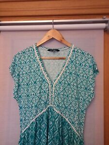 Summer Dress Size 16 Green White Pattern, Stretch, Kaleidoscope, Excellent Cond