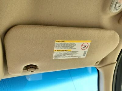 Parasol para conductor derecho Chevy Trailblazer 2002-2004 (luces espejo) tostado Foto 1 de 4