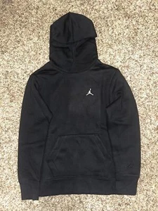 Jordan Big Kids (Boy’s) Essentials Fleece Pullover Black Hoodie - Picture 1 of 11