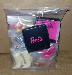 Barbie Collector BFC Barbie Fan Club Shoe Pack GWP New & Sealed - Picture 1 of 4