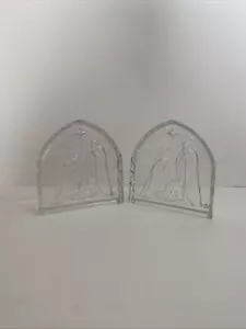 2 Avon geschliffenes Kristallglas Jesus Maria Josef Krippe Kerzenszene - Bild 1 von 4