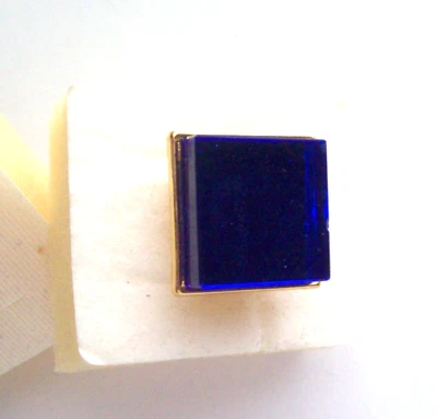 Large Trina Turk Cobalt Blue Square Cocktail Ring - Size 7.25 - Small Chip - Image 1 of 4