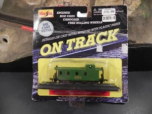 Grün 128 Dienstwagen Neu im Paket Maisto On Track - Bild 1 von 2