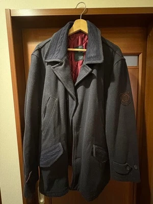 Chaquetón de lana gris oscuro Valentino para hombre 3 bolsillos forro rojo usado Foto 1 de 2