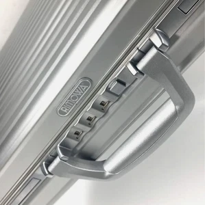 Rimowa Valigetta da lavoro in alluminio argento con attacco - Foto 1 di 6