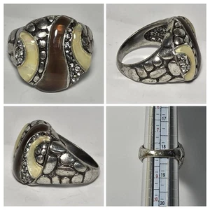 Vtg Chunky Silver Tone Pebble Embossed Geometric Enameled Rhinestone Ring Sz 8 - Imagen 1 de 6