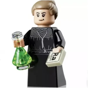 new LEGO Ideas Minifig - physicist and chemist Madame Marie Curie - Picture 1 of 2