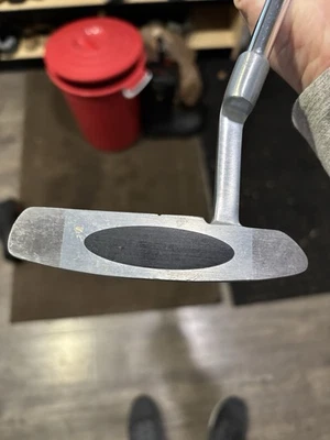 AMF Professional Max Moment II Putter 31.5’ - Image 1 of 4