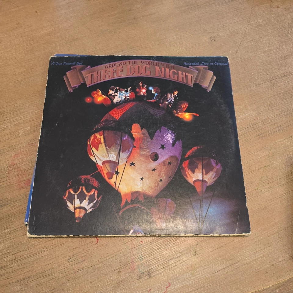 THREE DOG NIGHT Around The World With IPP-93081B JAPAN 2LP 061az30 Foto 1 de 4