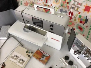 Bernina B 750 QE Quilters Edition Sewing and Quilting Machine - Picture 1 of 3