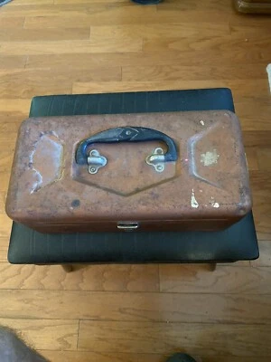 "Caja de aparejos de herramientas para efectivo de metal Swanfod hecha en EE. UU. EXCELENTE 13""x6""x5""" Foto 1 de 4