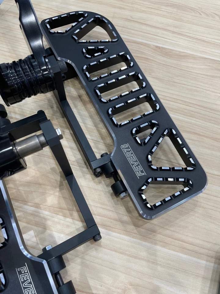 适用于 Harley Touring Road King 滑翔地板 旅游街滑翔踏板 ( — 第 1/4 张图片