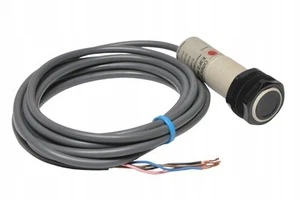 Omron E3F2-R2B4 Photoelectric - Picture 1 of 7