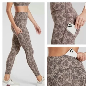 Athleta Ultimate Stash Pocket Snake 7/8 Tight Leggings Gr. XSP - Bild 1 von 5