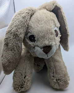 Lindo peluche Pier One Imports Tan Bunny Rabbit 19" - Imagen 1 de 10