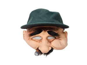 Stan L'uomo mezzo costume maschera in lattice con baffi di sigaro cappello verde Halloween - Foto 1 di 7
