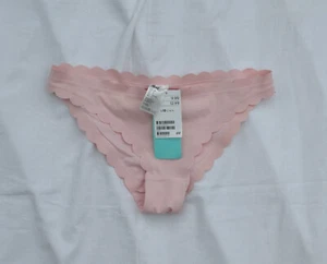 Women's H & M swimwear briefs,light pink, Size 10, scalloped edge design, BNWT's - Picture 1 of 4